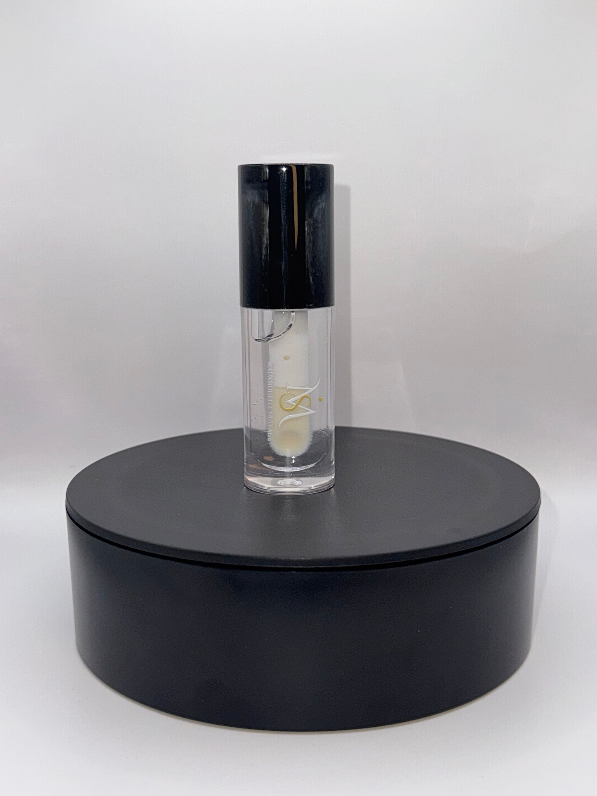 #Mintielippy #lipoil #lip #oil #mademoisellesauvage