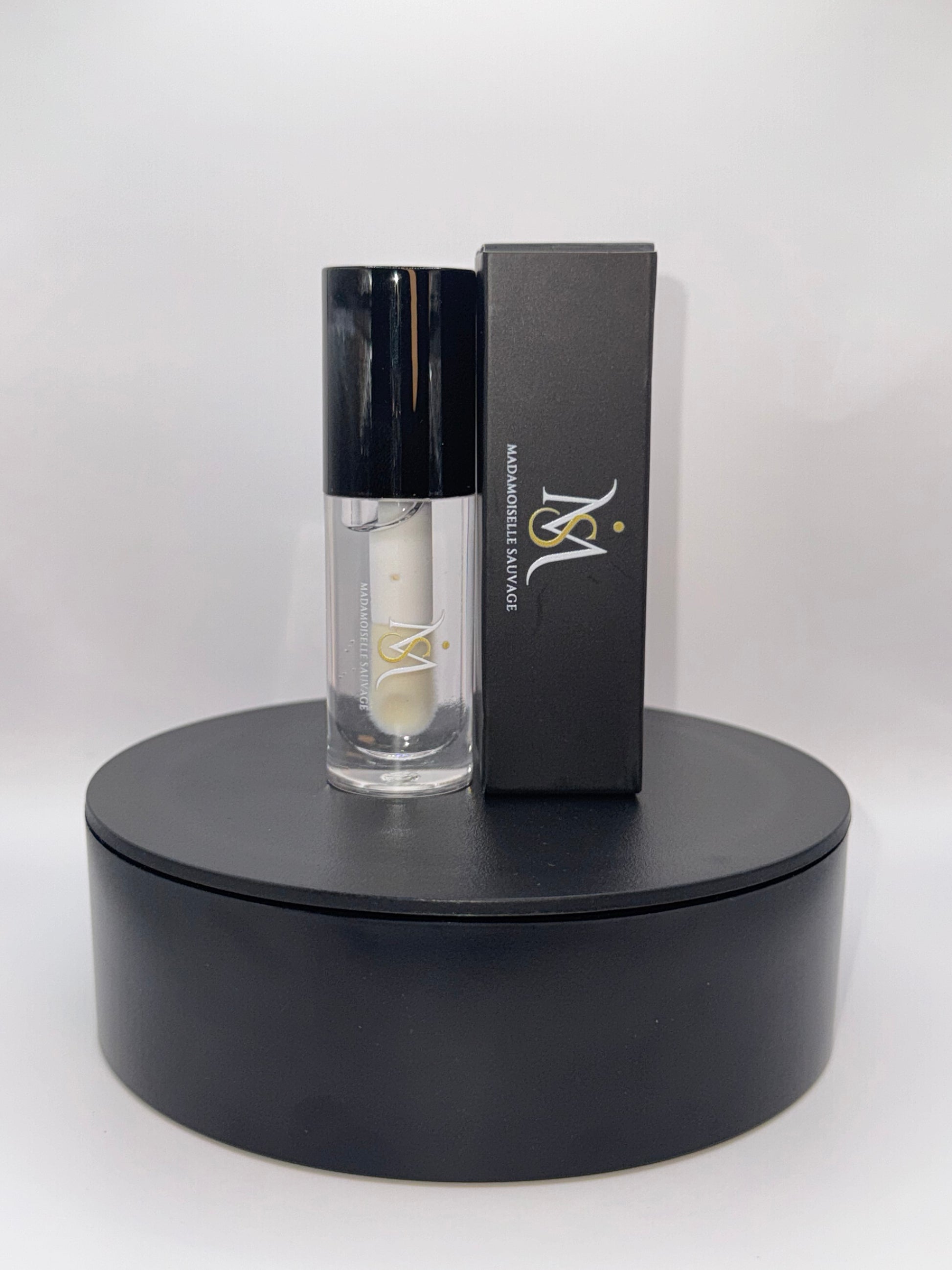 #Mintielippy #lipoil #lip #oil #mademoisellesauvage 