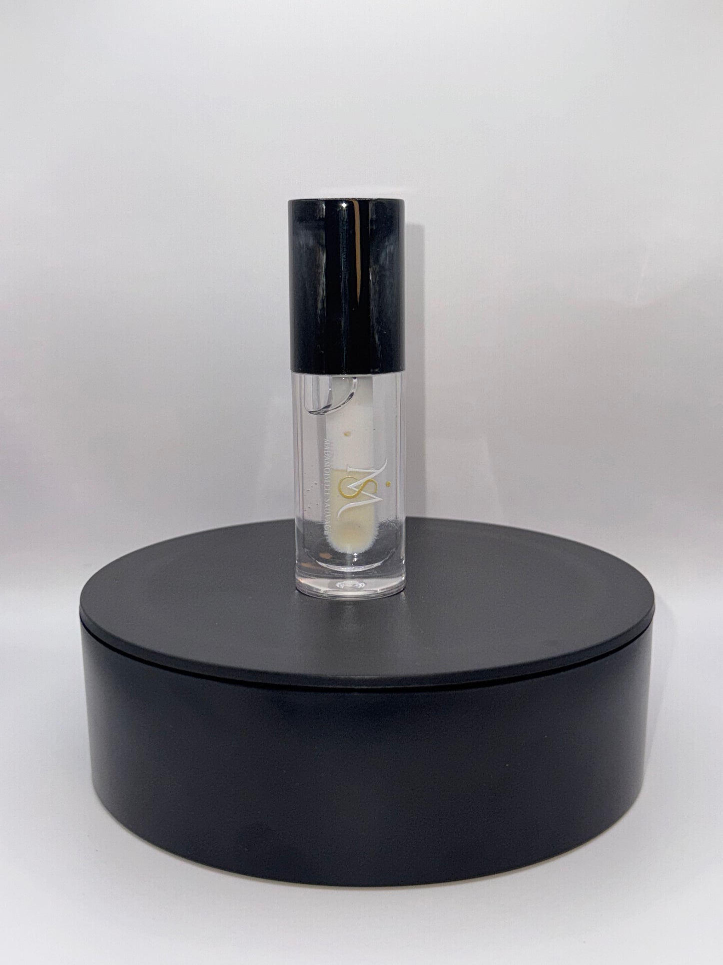 #Mintielippy #lipoil #lip #oil #mademoisellesauvage 